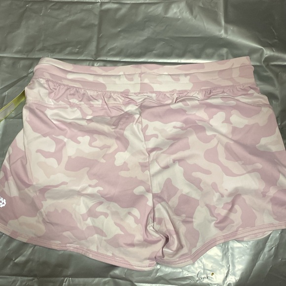 Shorts(All In Motion) - Picture 2 of 3